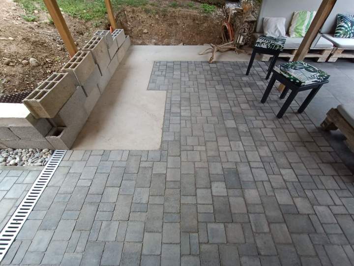 Dalle béton cuisine extérieure