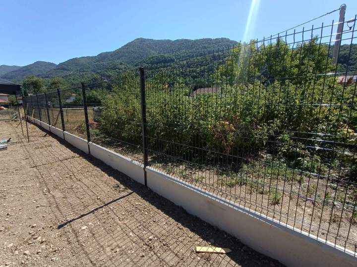 Création clôture rigide